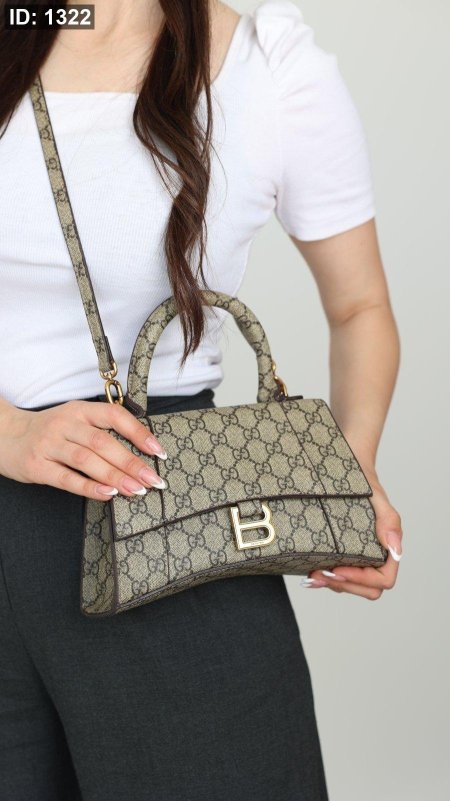 شنطه gucci Balanciaga