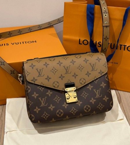 شنطه louis vuitton