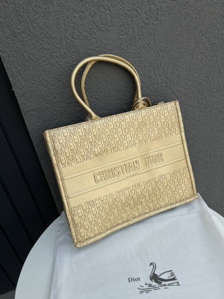 Dior tote bag