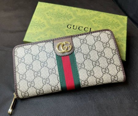 محفظه gucci حجم وسط