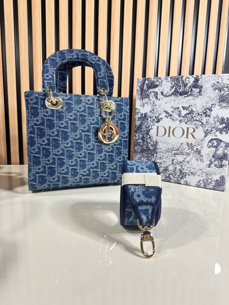 شنطه lady dior جينز