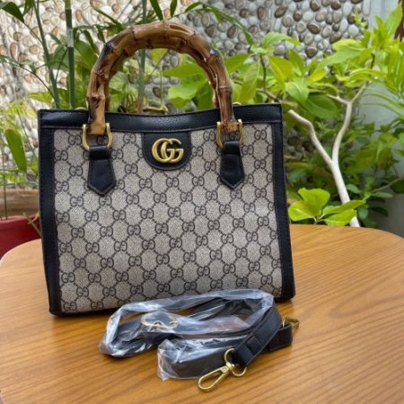 شنطه gucci mini tote bag