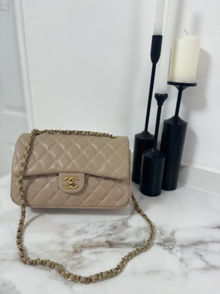 شنطه chanel classic مقاس 25 سم - بيج