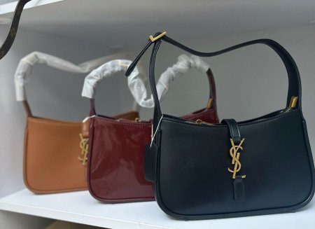 شنته ysl شامل علبه