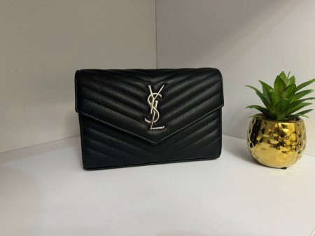 شنه ysl كلاتش 22 سم